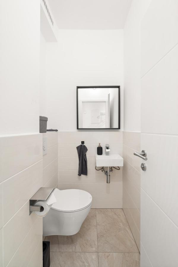 Near Volksoper - Modern, Big, Central, New 2022 Appartement Wenen